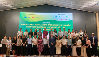 Hội thảo “Thúc đẩy kinh tế tuần hoàn trong khu vực tư nhân: Giảm thiểu sản phẩm nhựa dùng một lần trong ngành bán lẻ”